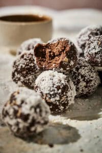 No-Bake Chocolate Protein Balls