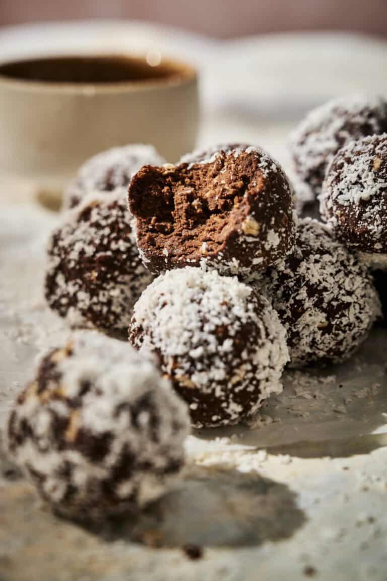 No-Bake Chocolate Protein Balls