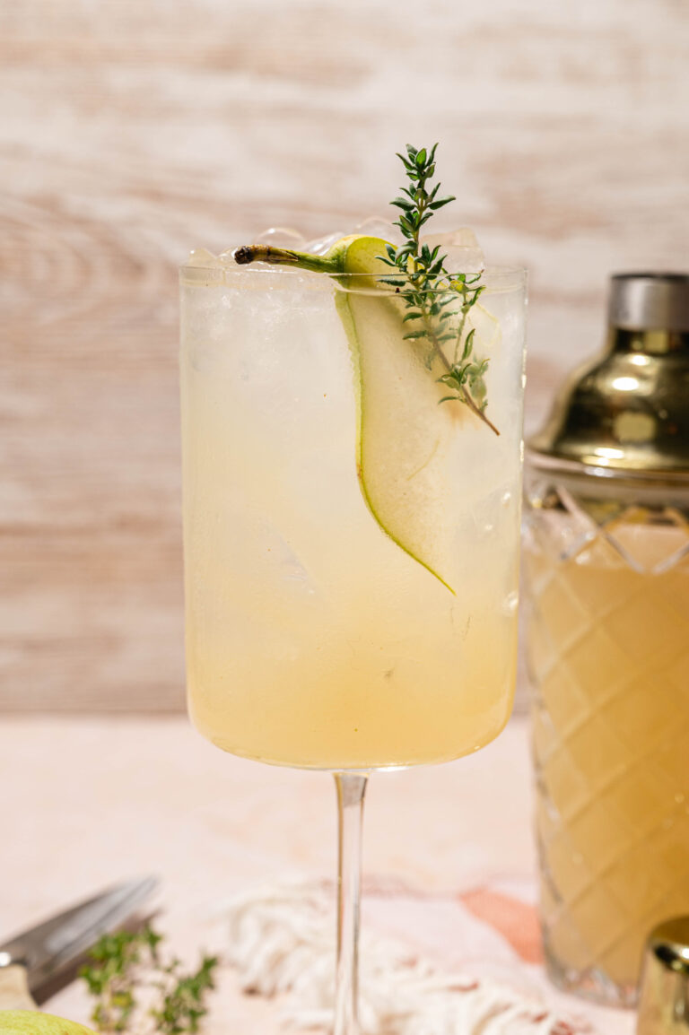 Easy Pear Cocktail